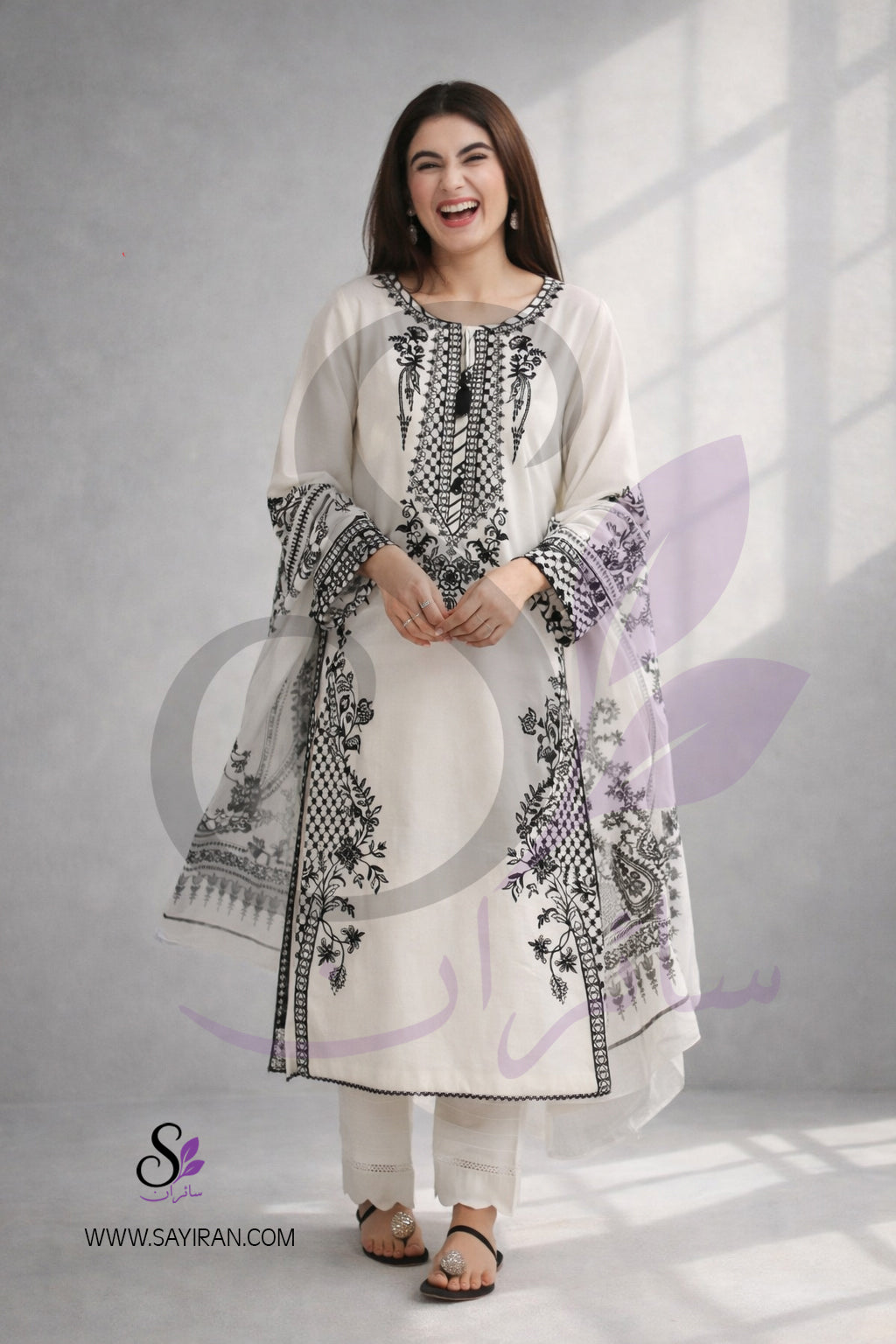 Ivory Noir Embroidered Lawn 3PC Suit(UNSTITCHED)