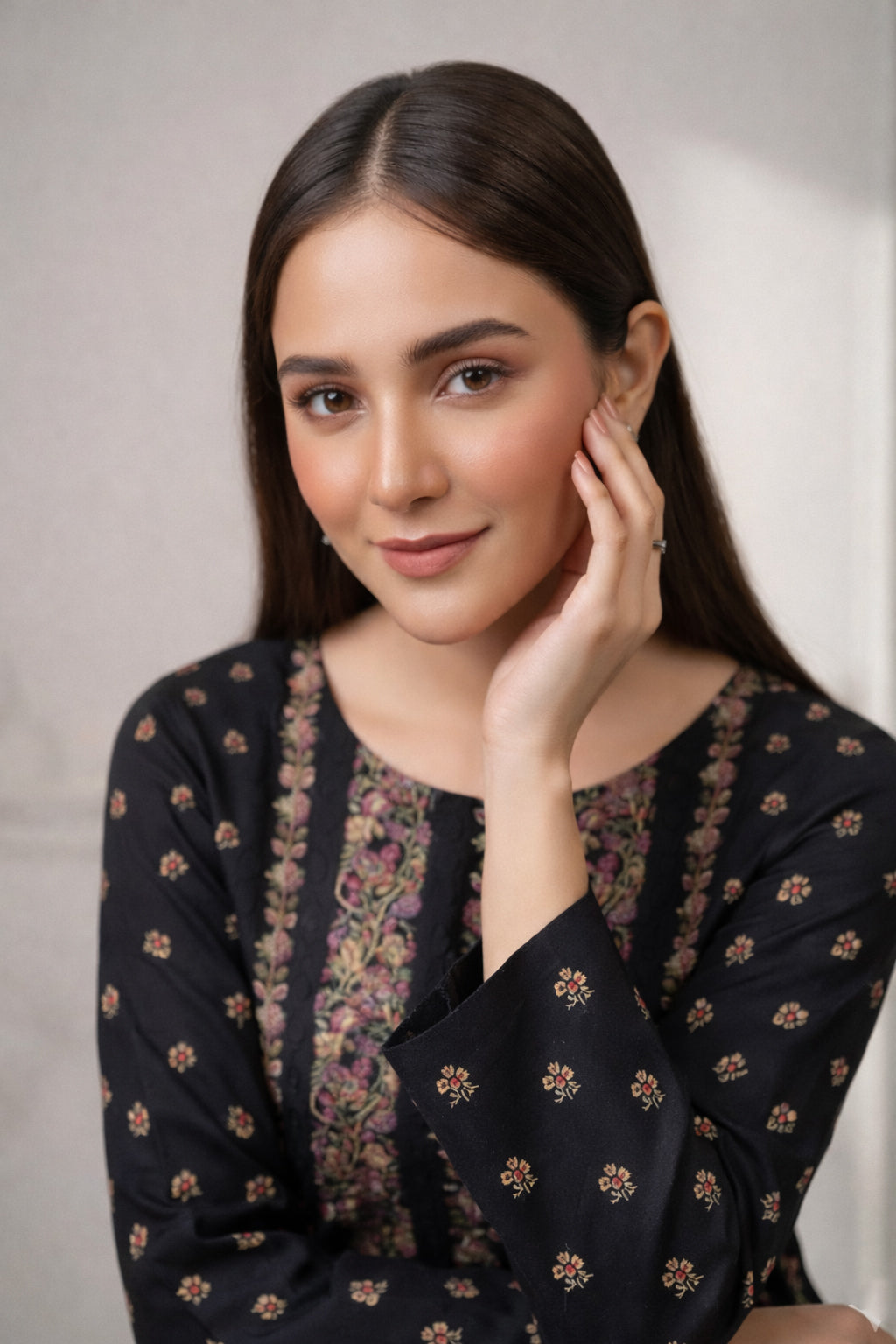 Black Floral Stripe – Elegant Khaddar 2-Piece Winter Suit (Unstitched)