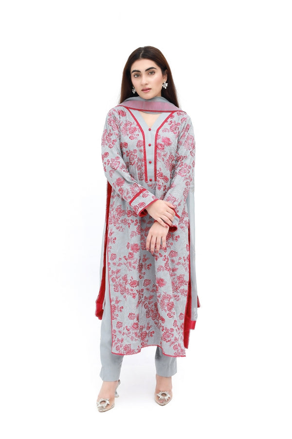 Royal Roses – Unstitched Karandi Embroidered 3 Piece with Chiffon Dupatta