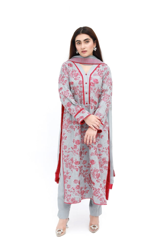 Royal Roses – Unstitched Karandi Embroidered 3 Piece with Chiffon Dupatta