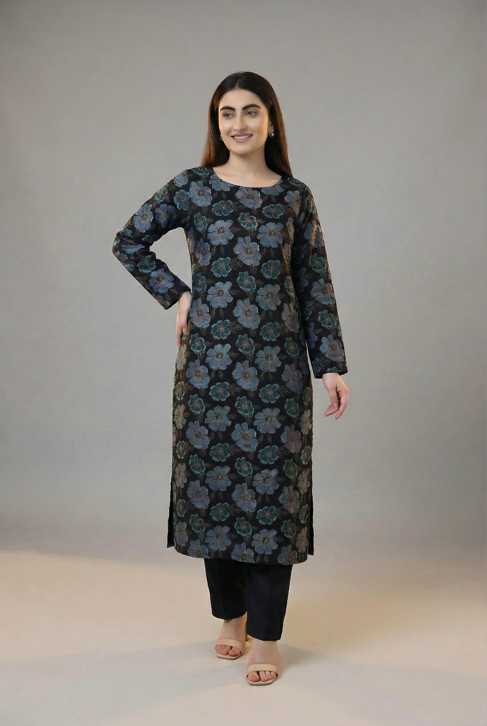 Turkish Roses Black – Premium Unstitched 3-Piece Karandi Suit